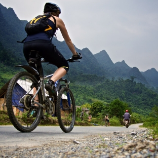 Descubrimiento de Mai Chau y Delta del río Rojo en bicicleta 