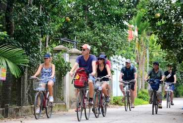 Ciclismo al pueblo de Thuy Bieu (D, A)