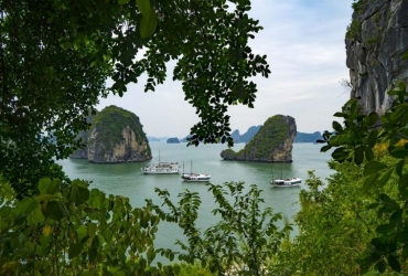 Hanoi – Bahía de Halong (D, A, C)