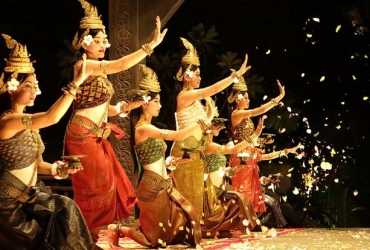 Cena con espectáculo de danza Apsara (D, C)
