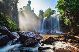 Templos periféricos de Phnom Kulen y Angkor (D, A)