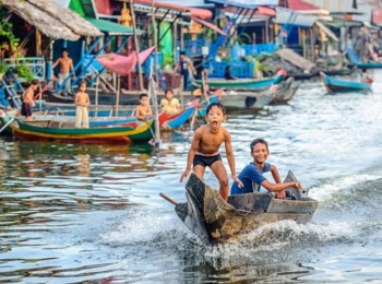 Tara River Boat